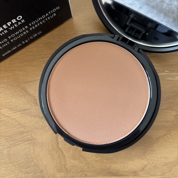 bareMinerals MEDIUM DEEP 40 COOL Barepro 24hr Perfecting powder Foundation 8g - Picture 2 of 3